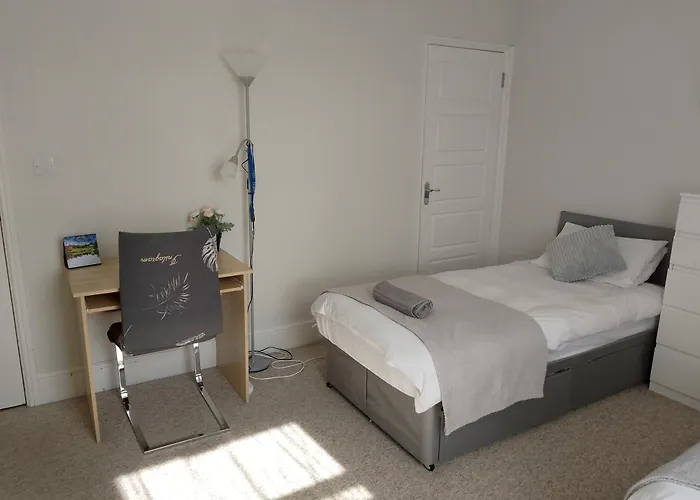 Double Or Twin Room In Town Centre